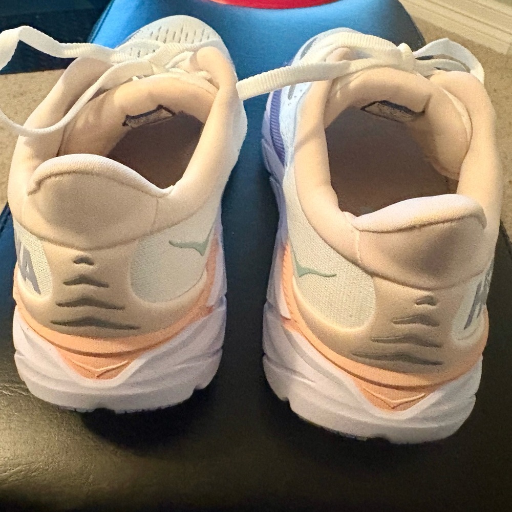 Hoka Men’s Clifton8 White and Lavender Athletic Shoes sz 8D - Picture 6 of 12